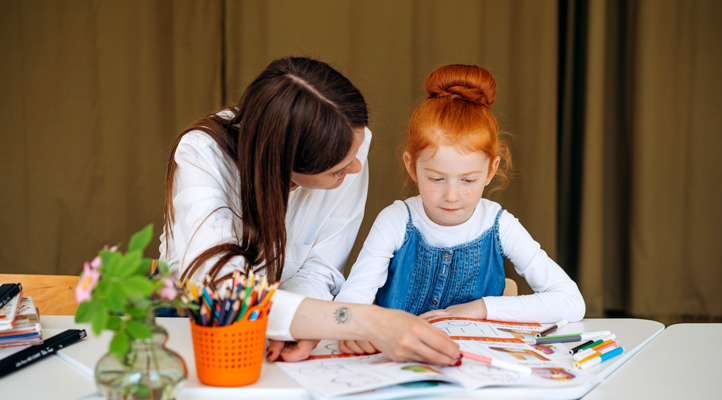 Découvrir le métier d'assistante maternelle